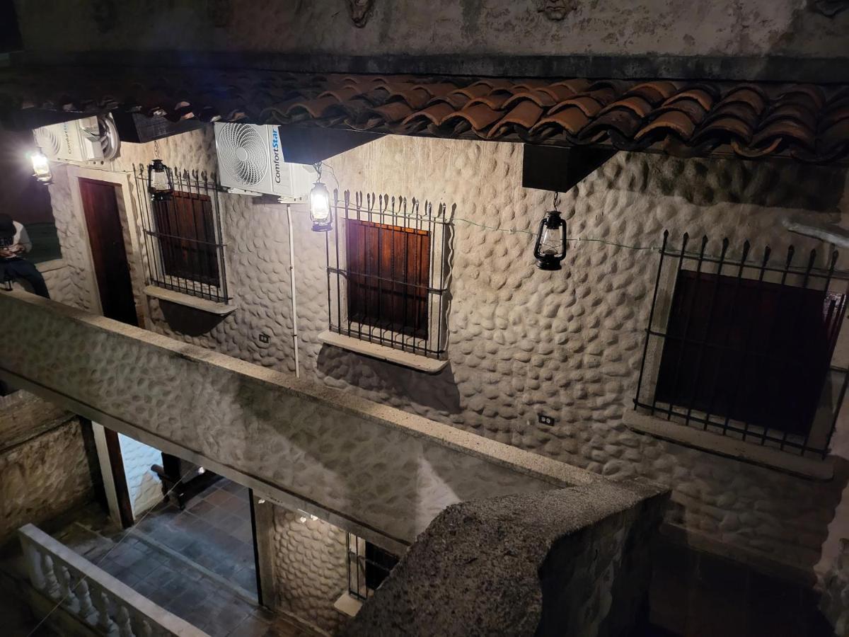 Hostal Casa De Las Gargolas Amapala Eksteriør billede